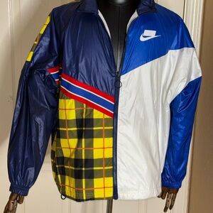 Nike Unisex Sportswear Multicolor Plaid Woven Jacket BV4737 492 Size M NWOT​​